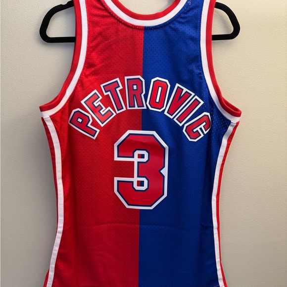 Drazen Petrovic Nets Mitchell & Ness Jersey Medium Split Blue and Res Jersey - Picture 2 of 5